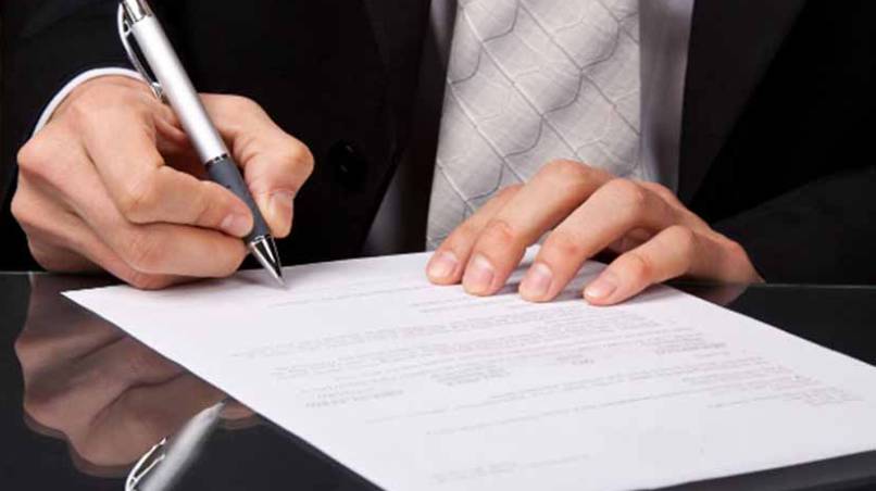 Ticaret Hukukunda Sözleşme Hazırlama ve Uygulama